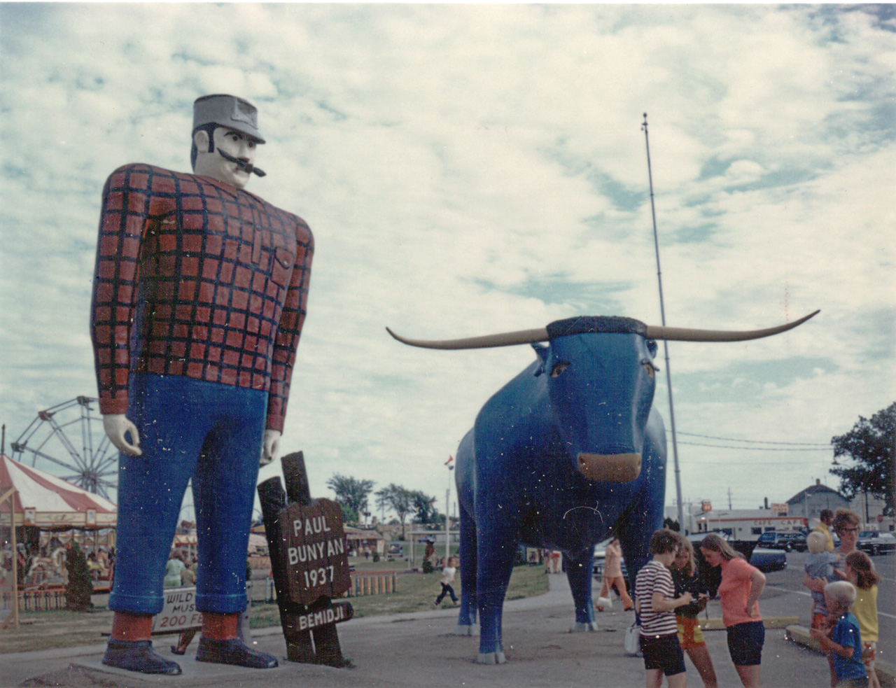 71-07, 10, Paul Bunyan & Blue Ox, Bemidji, Minnesota