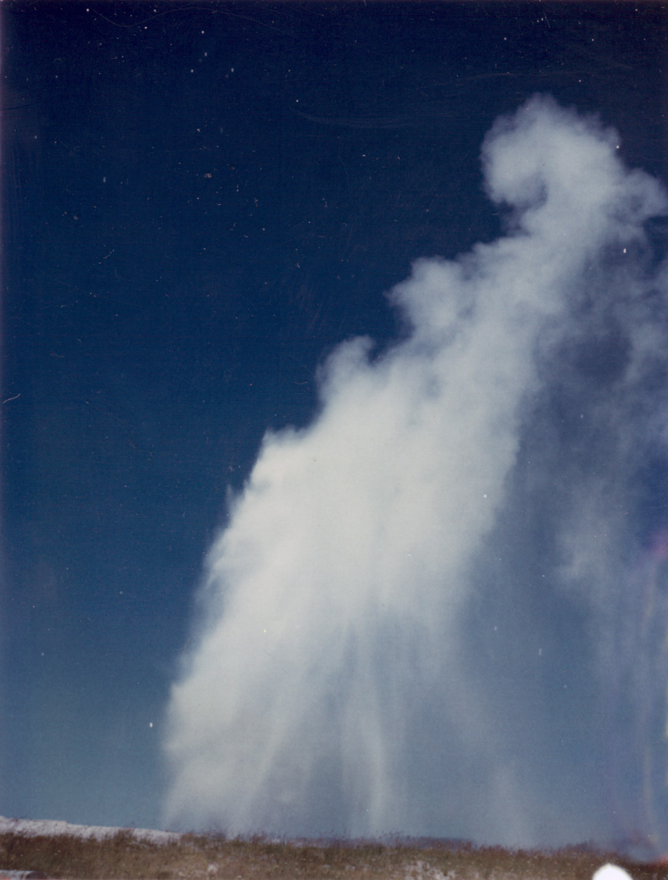 71-07, 32, Yellowstone, Old Faithful