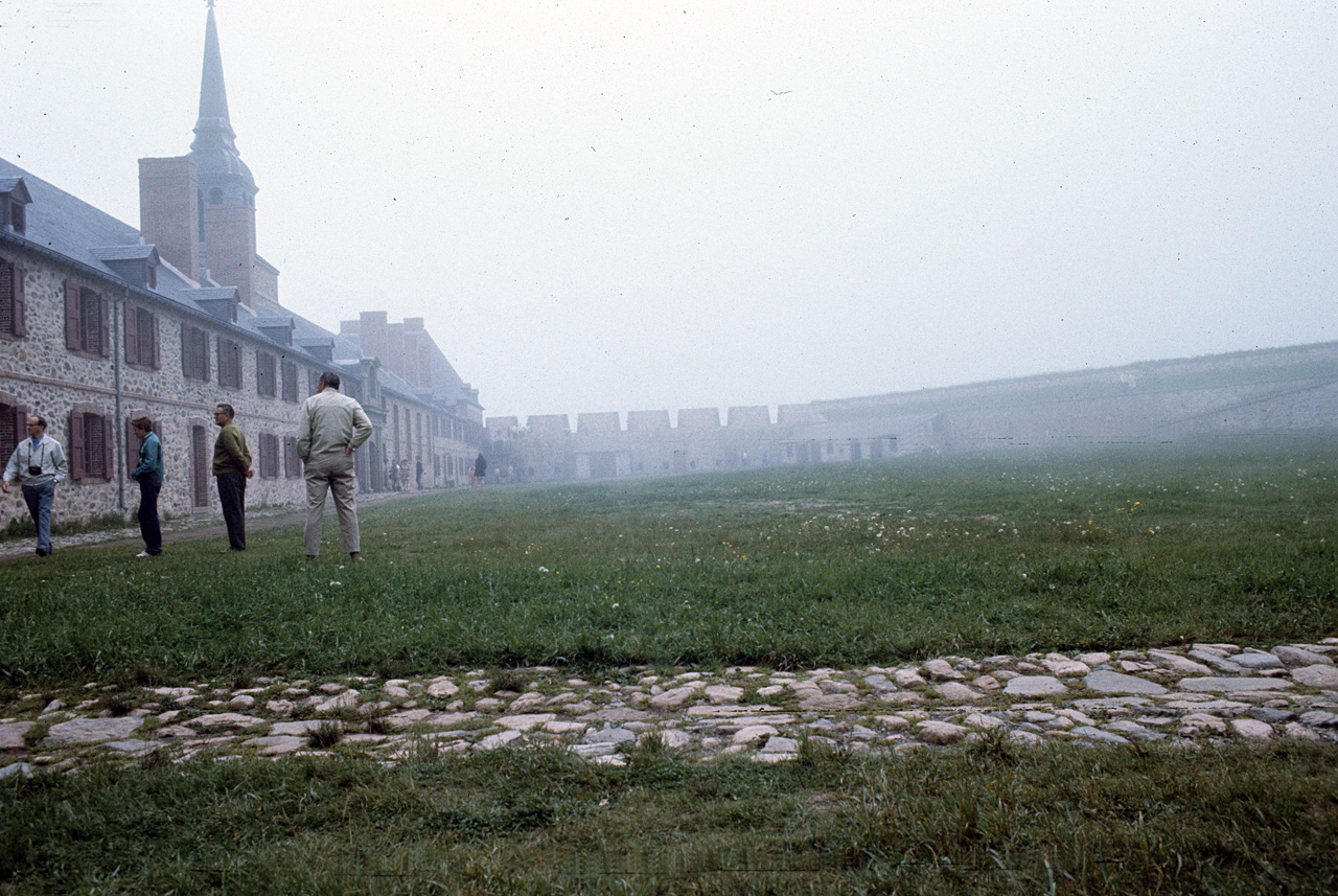 72-07-01, 102, Fort Louisbourg, Chateau, Nova Scotia, Ca