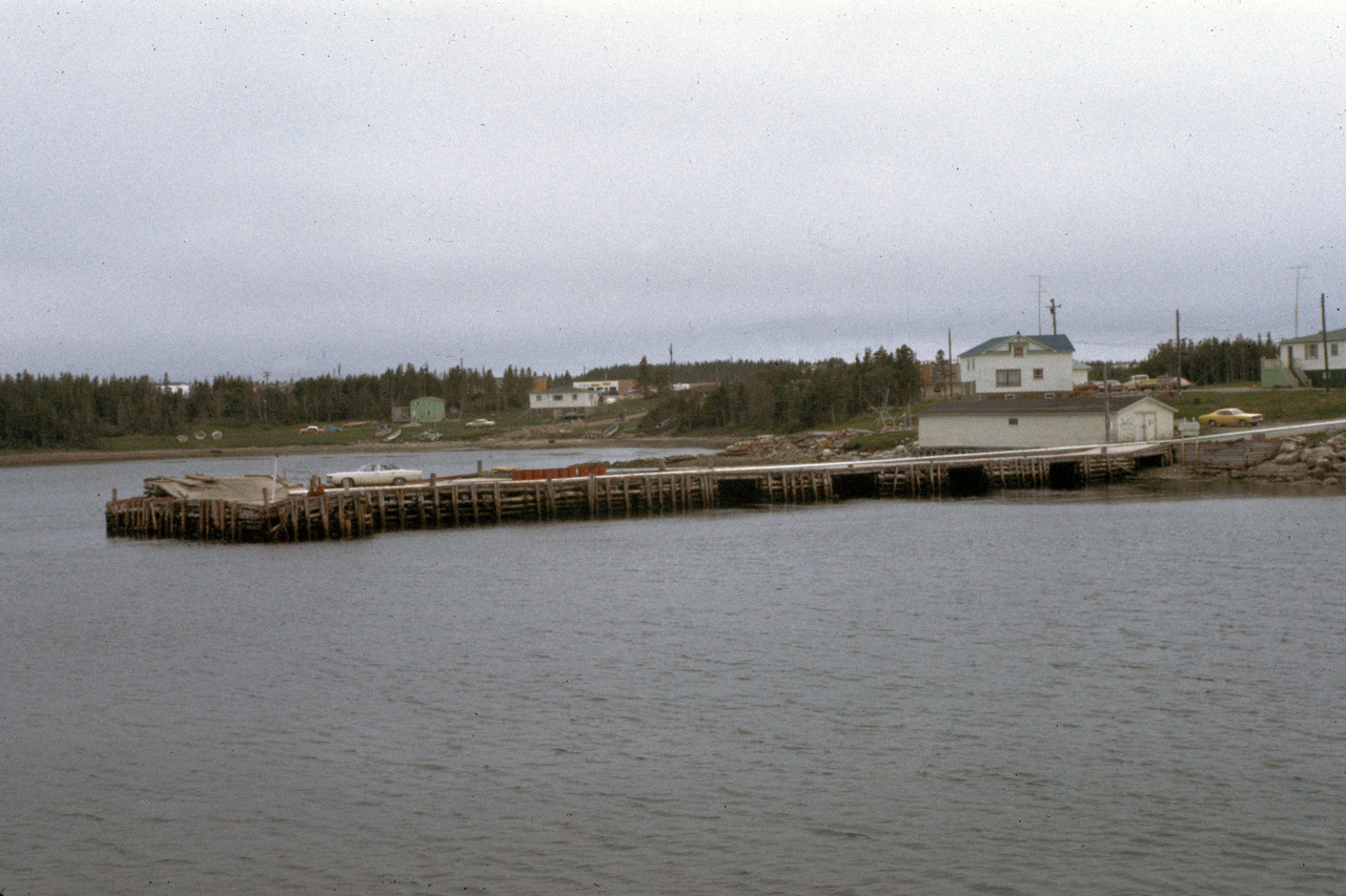 72-07-01, 185, Ferry Dock at New Foundland, Ca