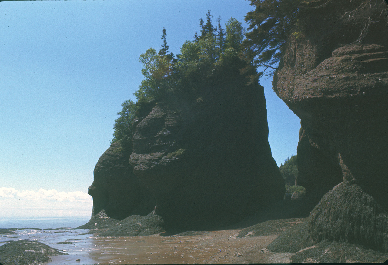 72-08-01, 029, Fundy Bay, Hope Well Cape, the Rocks, NB, Ca