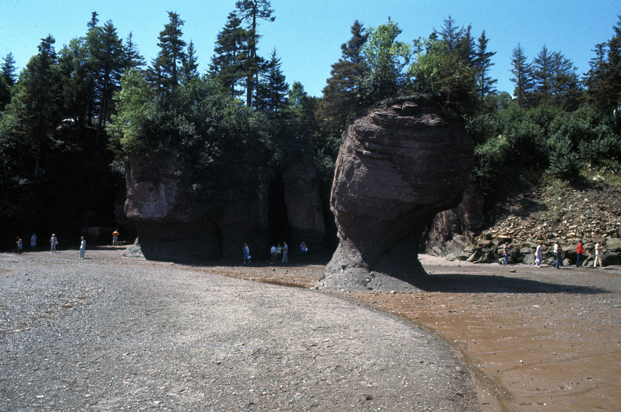 72-08-01, 035, Fundy Bay, Hope Well Cape, the Rocks, NB, Ca