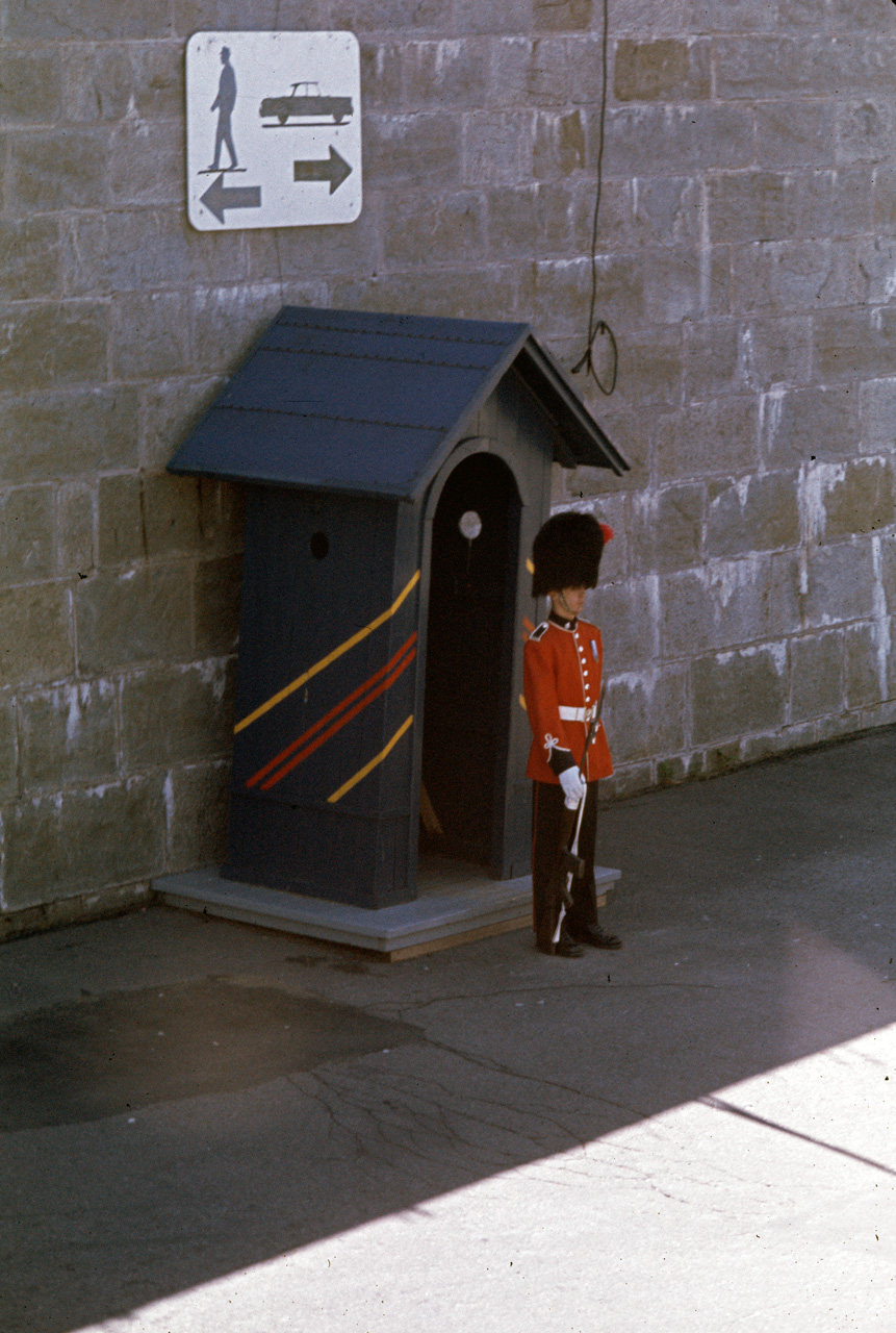 72-08-01, 043, Guard at Gate to La Citadelle, Quebec City, Ca