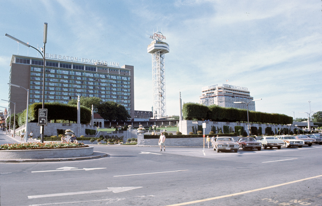 72-08-01, 123, Dinning Tower, Niagara, Ontario, Ca