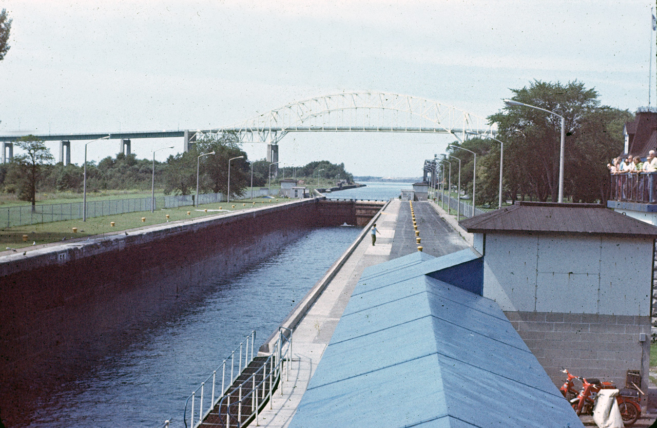 72-08-01, 139, Soo Lock Sign, Sault Ste Marie, Ontario, Ca