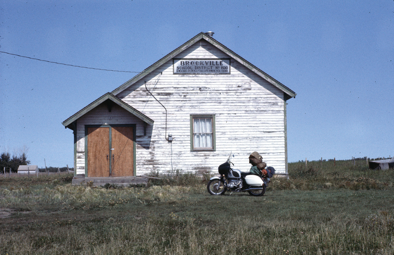 72-08-01, 173, School House in Albertra, Ca