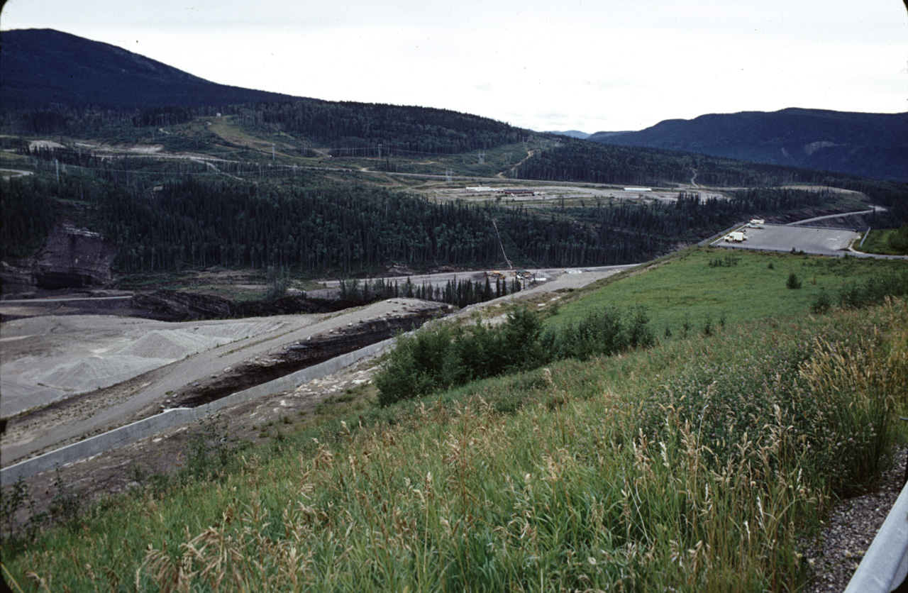 72-08-01, 185, WAC Bennett Dam, British Columbia, Ca