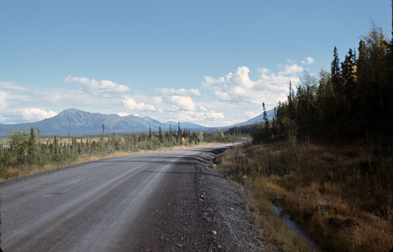 72-09-01, 122, Alaska Hwy, 1180 mi, Yukon, Ca