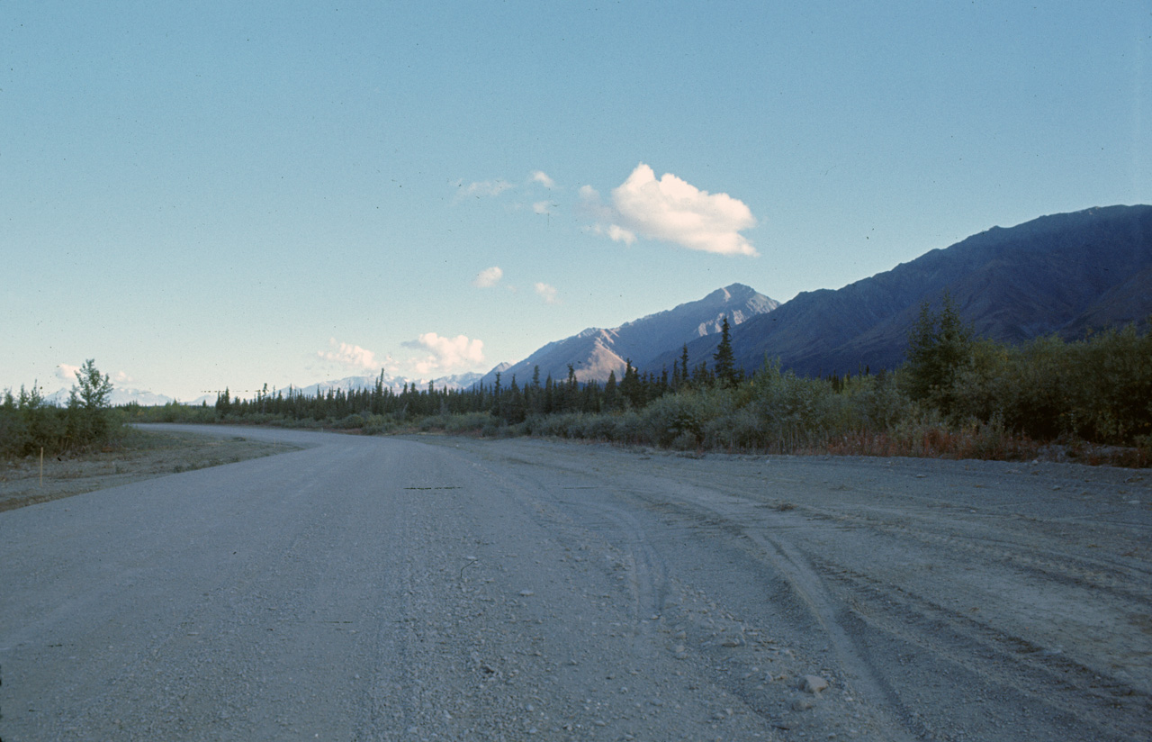 72-09-01, 125, Alaska Hwy, 1087 mi, Yukon, Ca