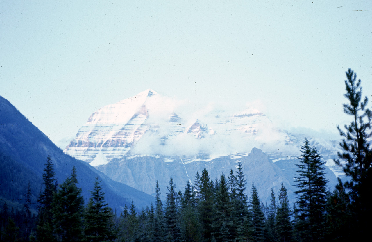 72-09-09, 138, Mt Robson, British Columbia, Ca