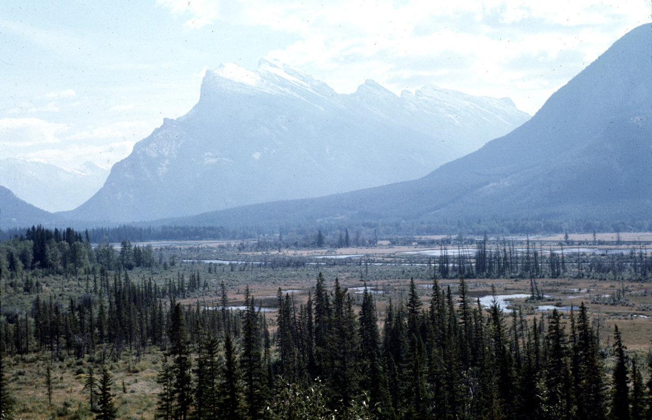 72-09-09, 190, Banff Park, Castle Mt, Alberta, Ca