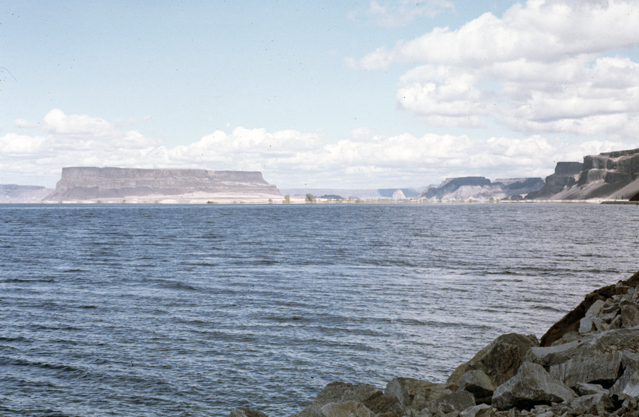 72-09-25, 313, Grand Coulee Dam, Rt 155, Washington