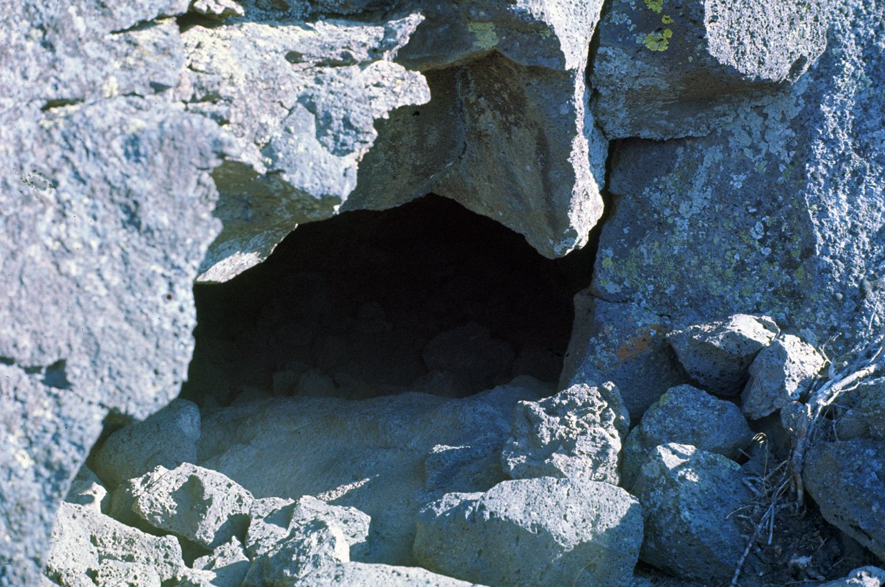 72-10-01, 026, Lava Beds Monument, California