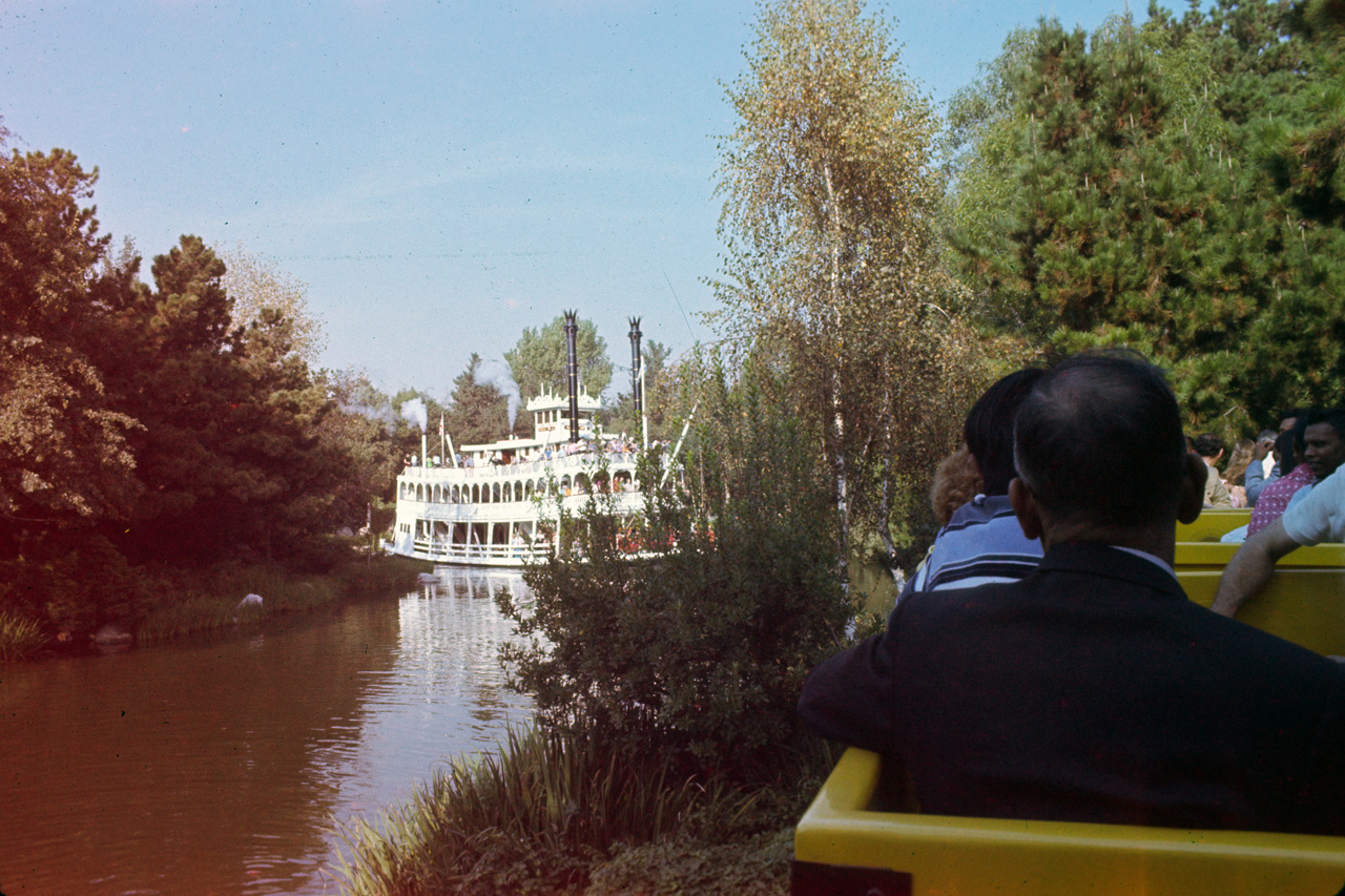 72-10-01, 134, Disneyland, California