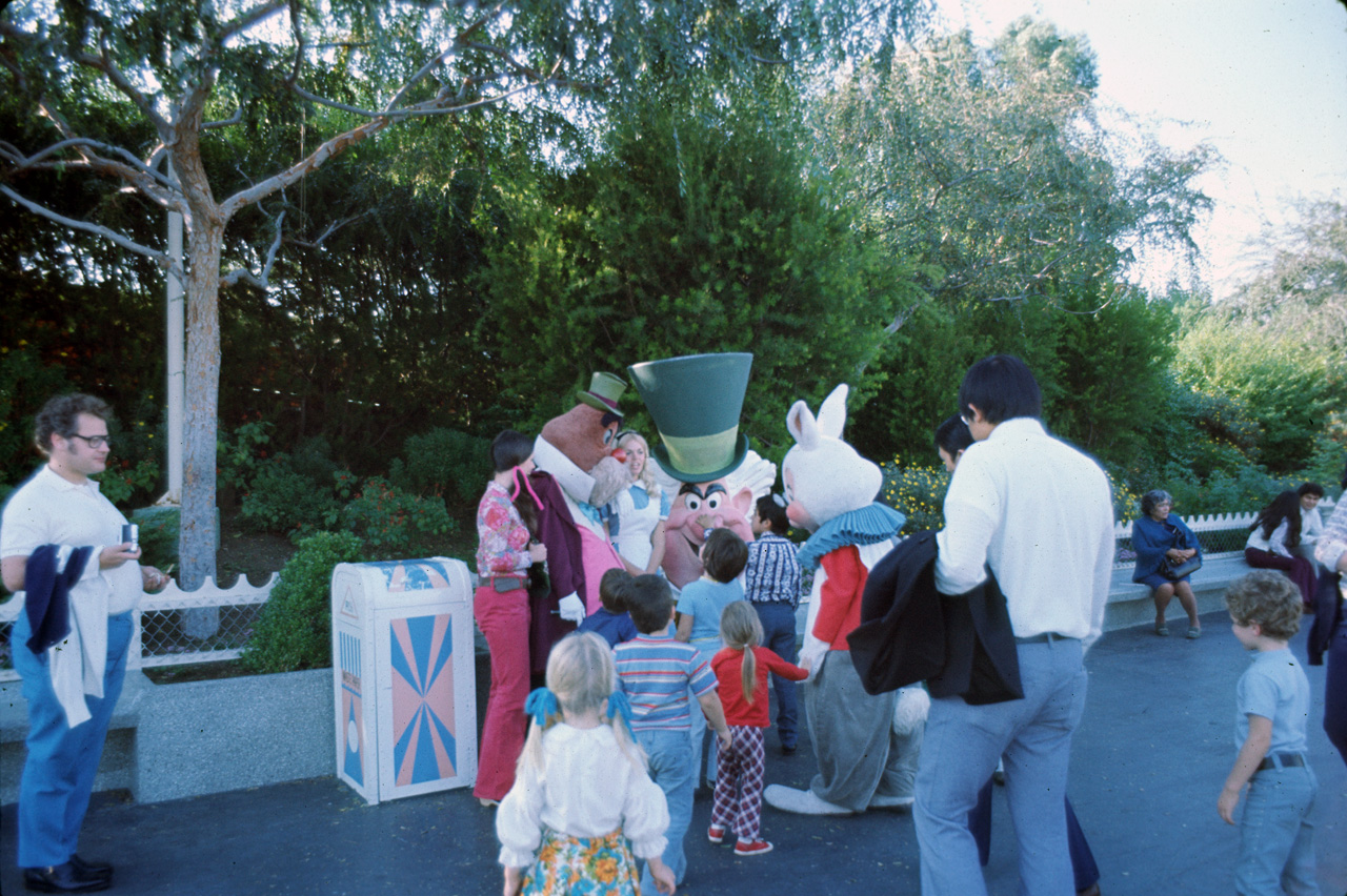 72-10-01, 146, Disneyland, California