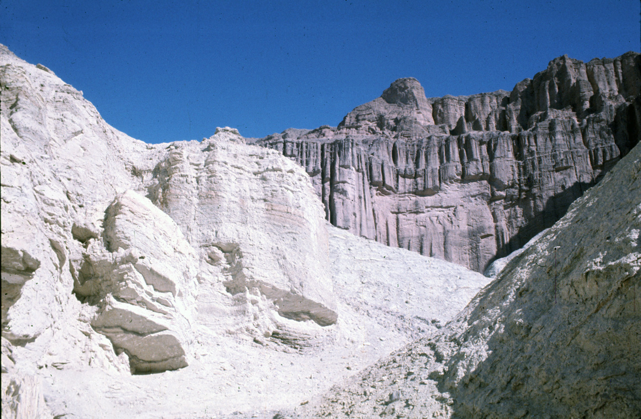 72-10-01, 169, Death Valley National Monument, California