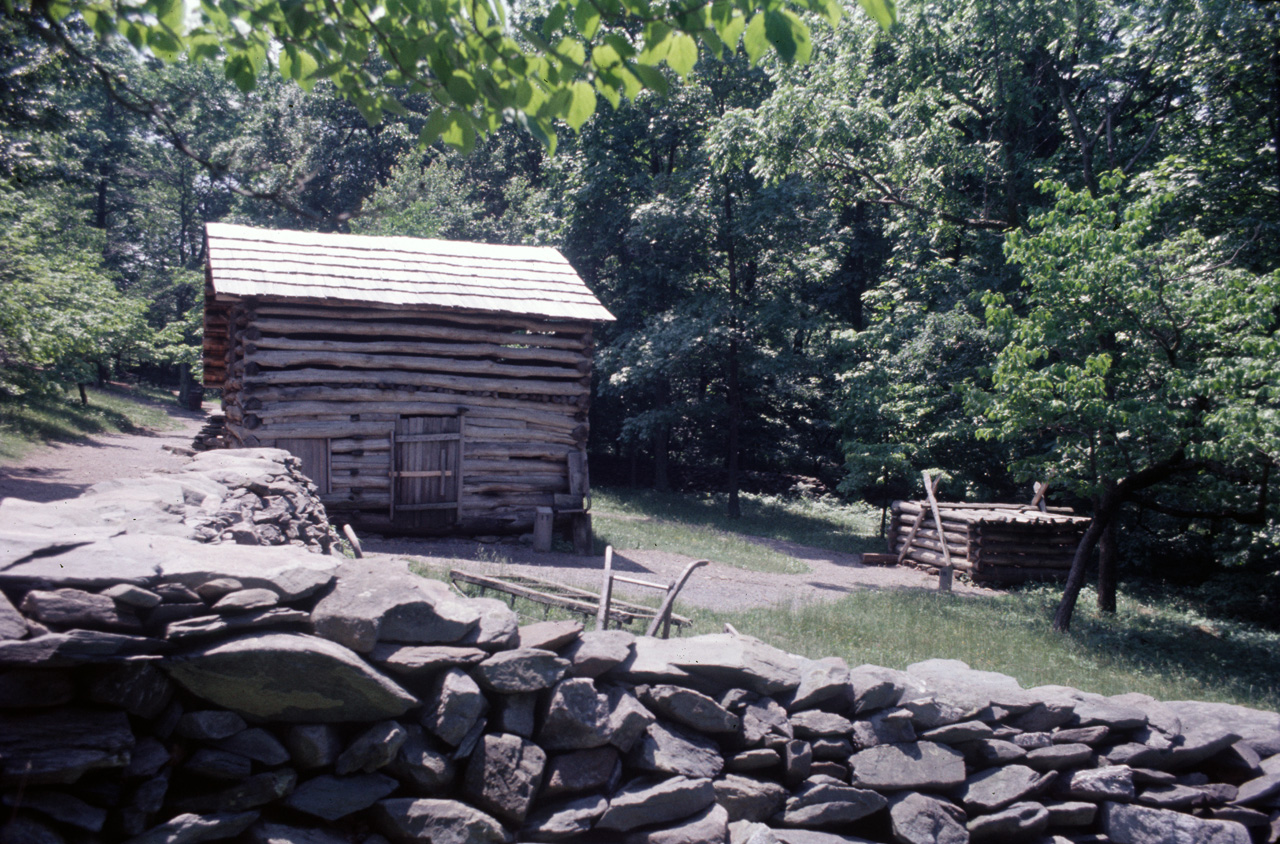 74-06-00, 23, Farm along the Blue Ridge Parkwayt