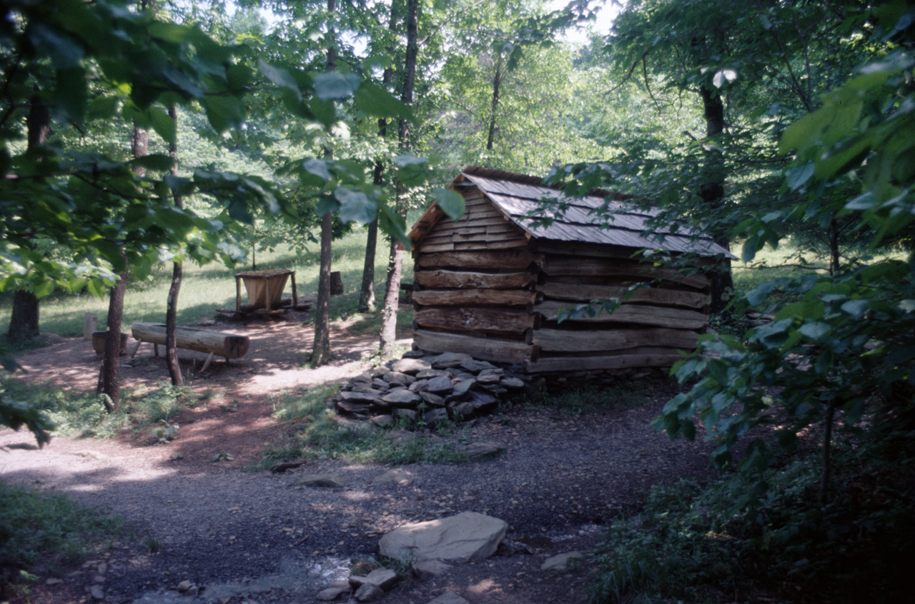 74-06-00, 24, Farm along the Blue Ridge Parkwayt