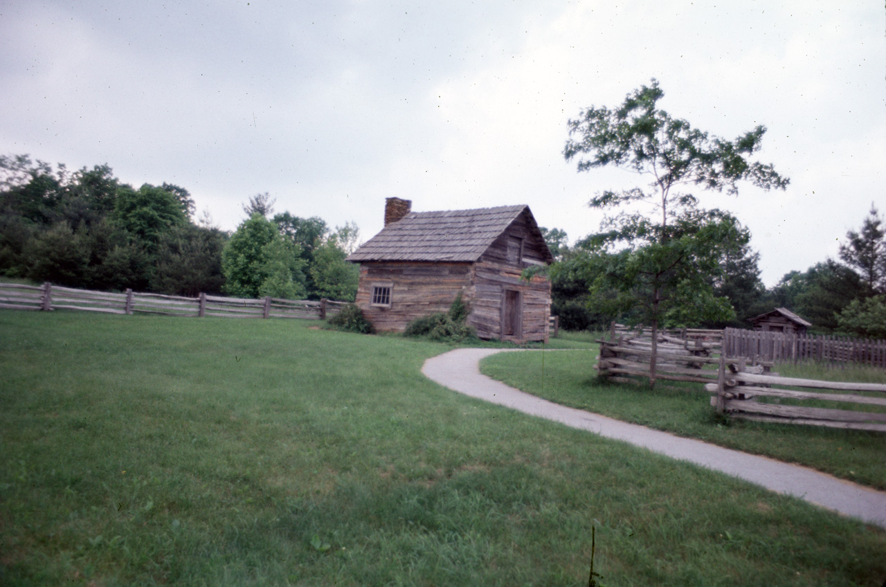 74-06-00, 28, Farm along the Blue Ridge Parkwayt