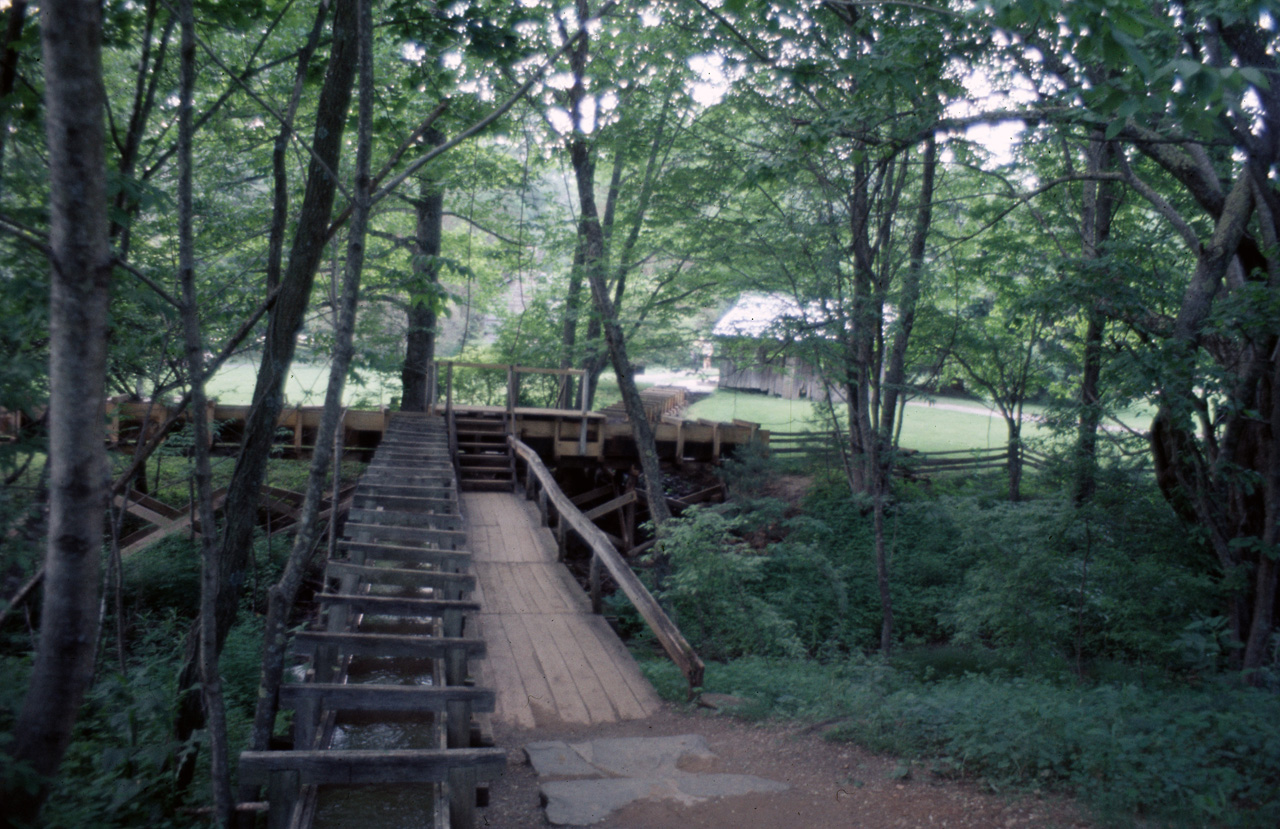 74-06-00, 29, Farm along the Blue Ridge Parkwayt