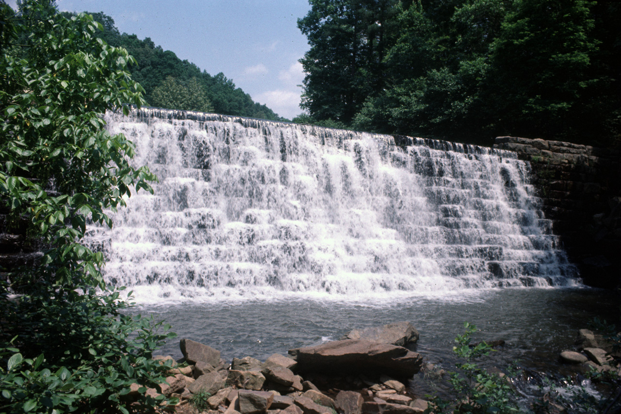 74-06-00, 31, Farm along the Blue Ridge Parkwayt