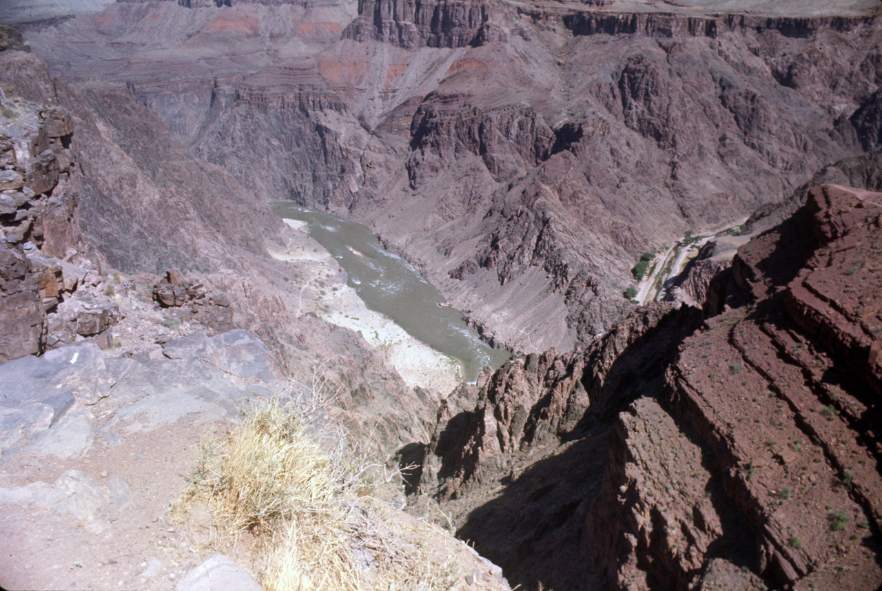 74-06-04, 32, Grand Canyon S