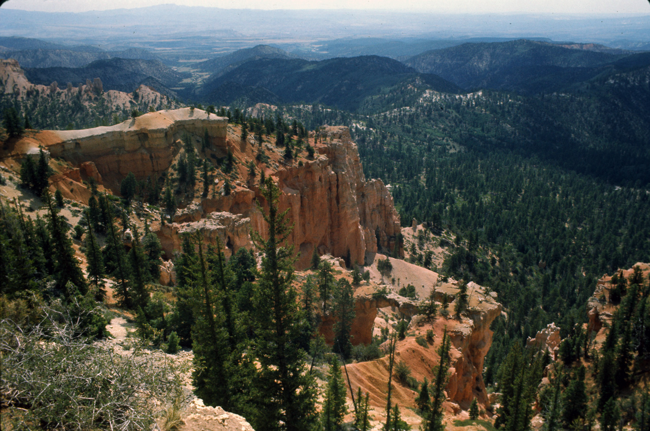 74-06-05, 21, Bryce Canyon Nat Park, Arizona