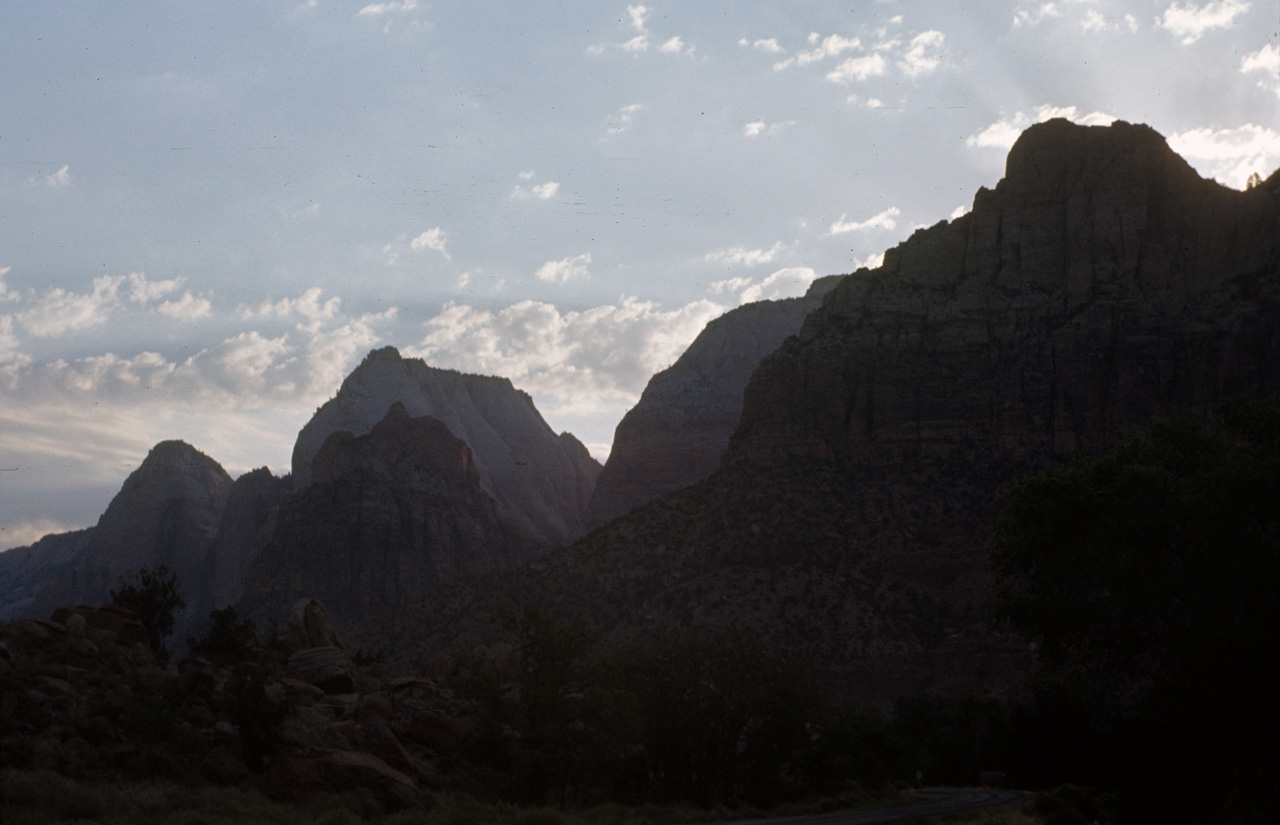 74-06-06, 04, Zion Canyon Nat Park, Utah