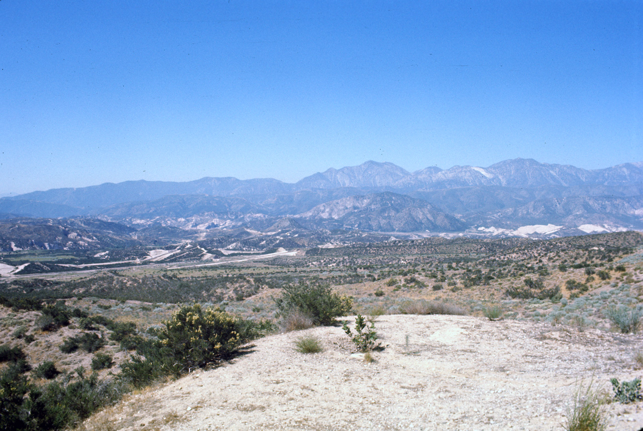 74-06-06, 35, View off side of Rt 198, Calif