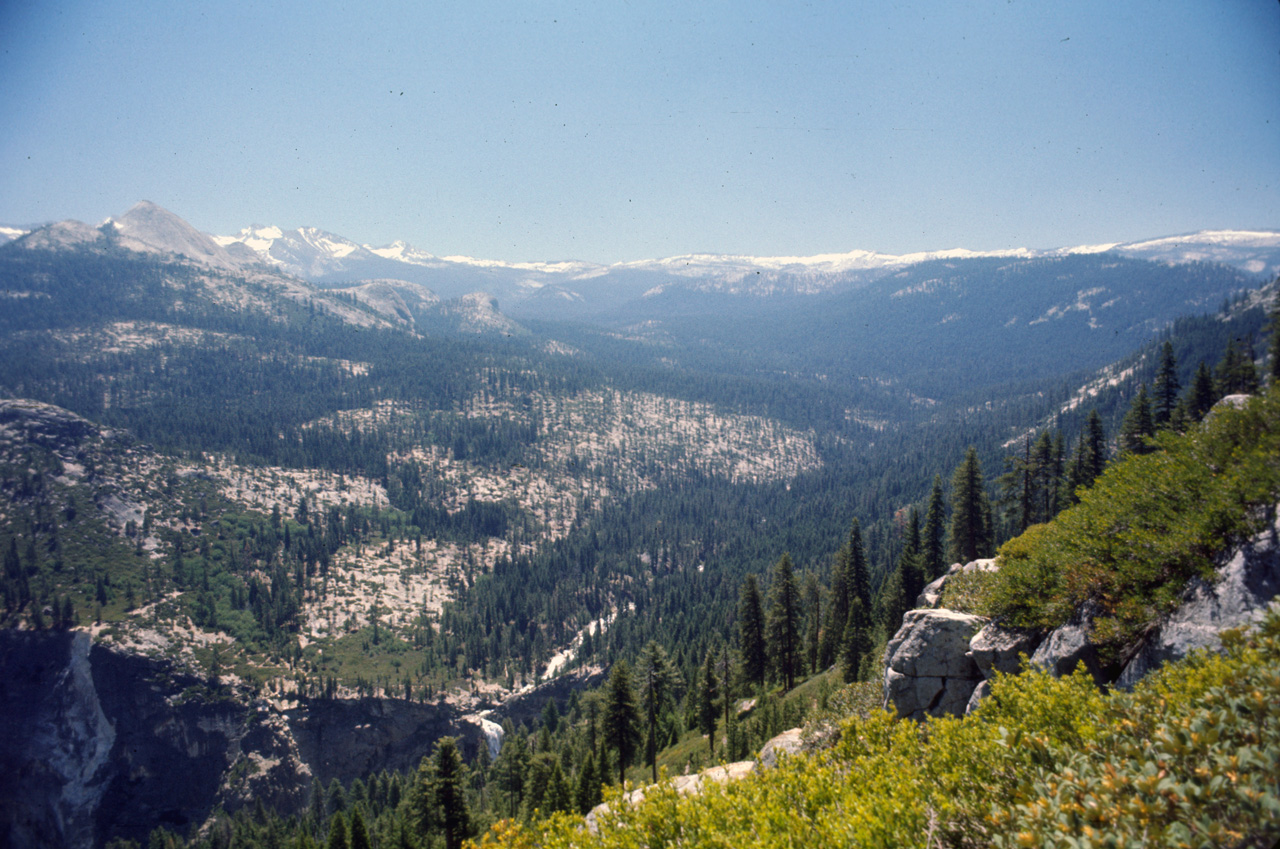 74-06-07, 32, Yosemite Nat Park, Calif