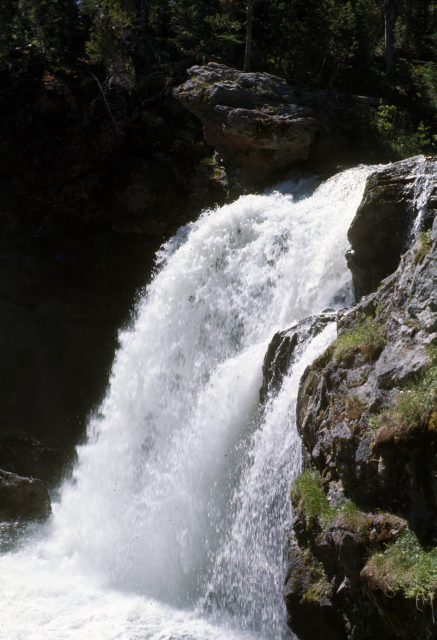 74-06-09, 002, Yellowstone Nat Park, Wyoming