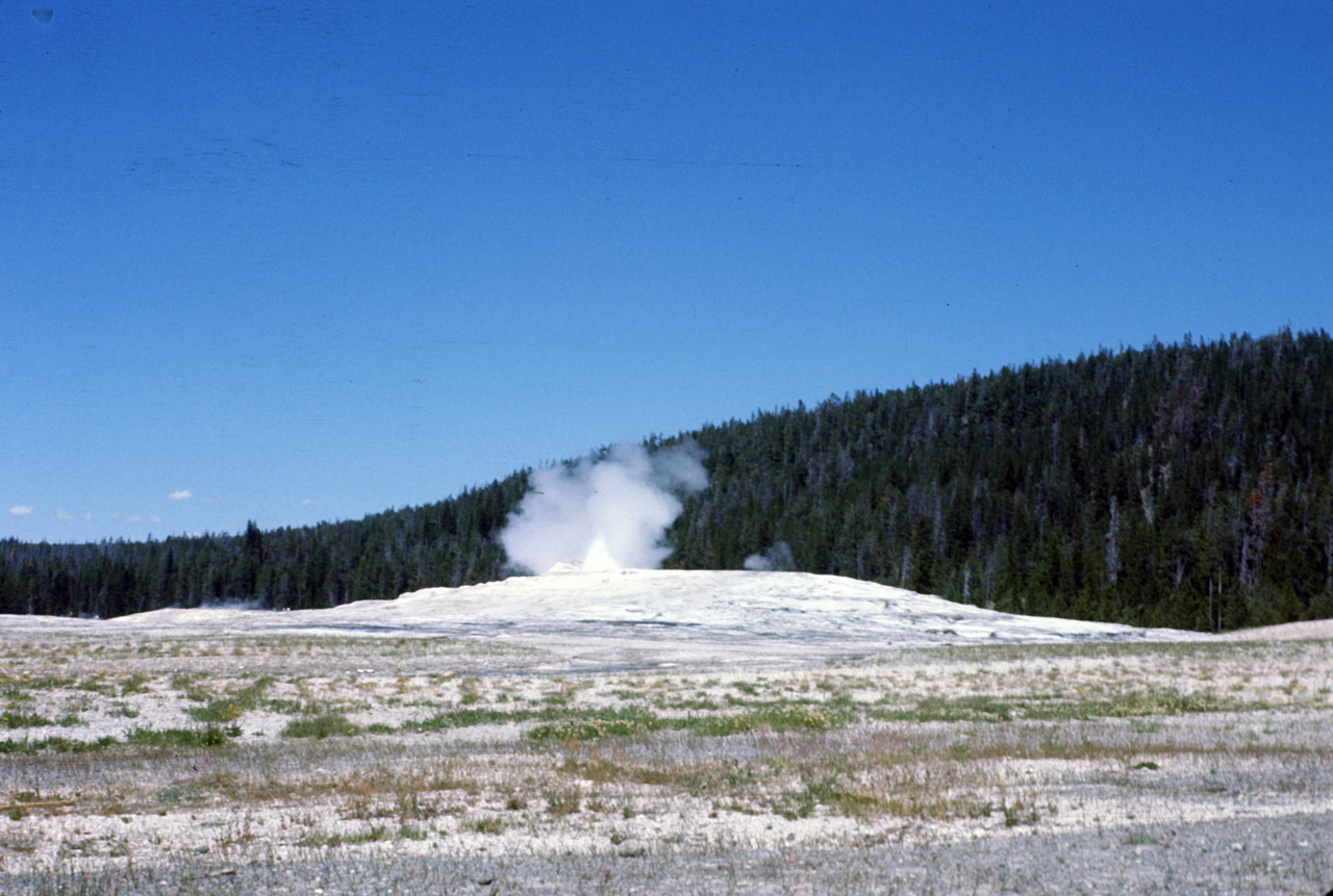 74-06-09, 010, Yellowstone Nat Park, Wyoming