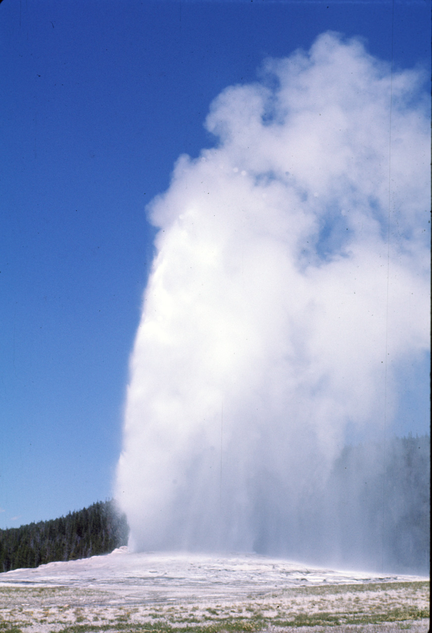 74-06-09, 024, Yellowstone Nat Park, Wyoming