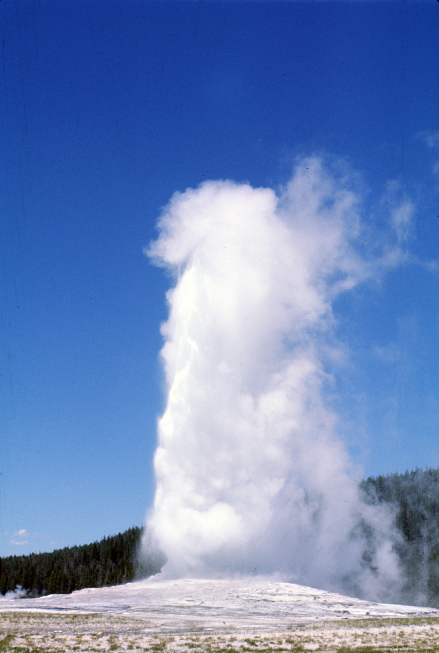 74-06-09, 027, Yellowstone Nat Park, Wyoming