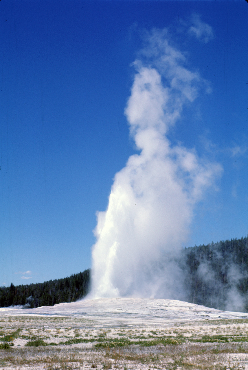 74-06-09, 028, Yellowstone Nat Park, Wyoming