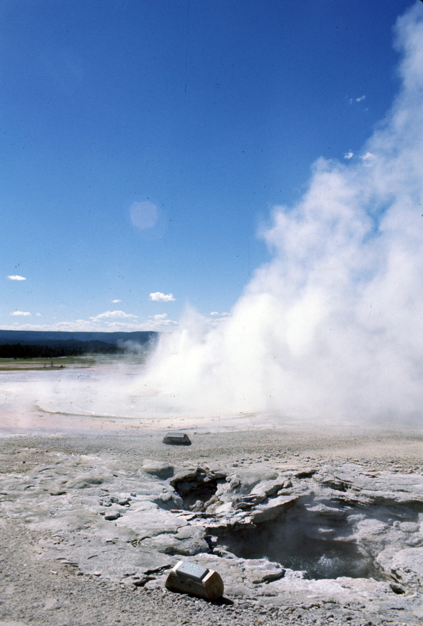 74-06-09, 052, Yellowstone Nat Park, Wyoming