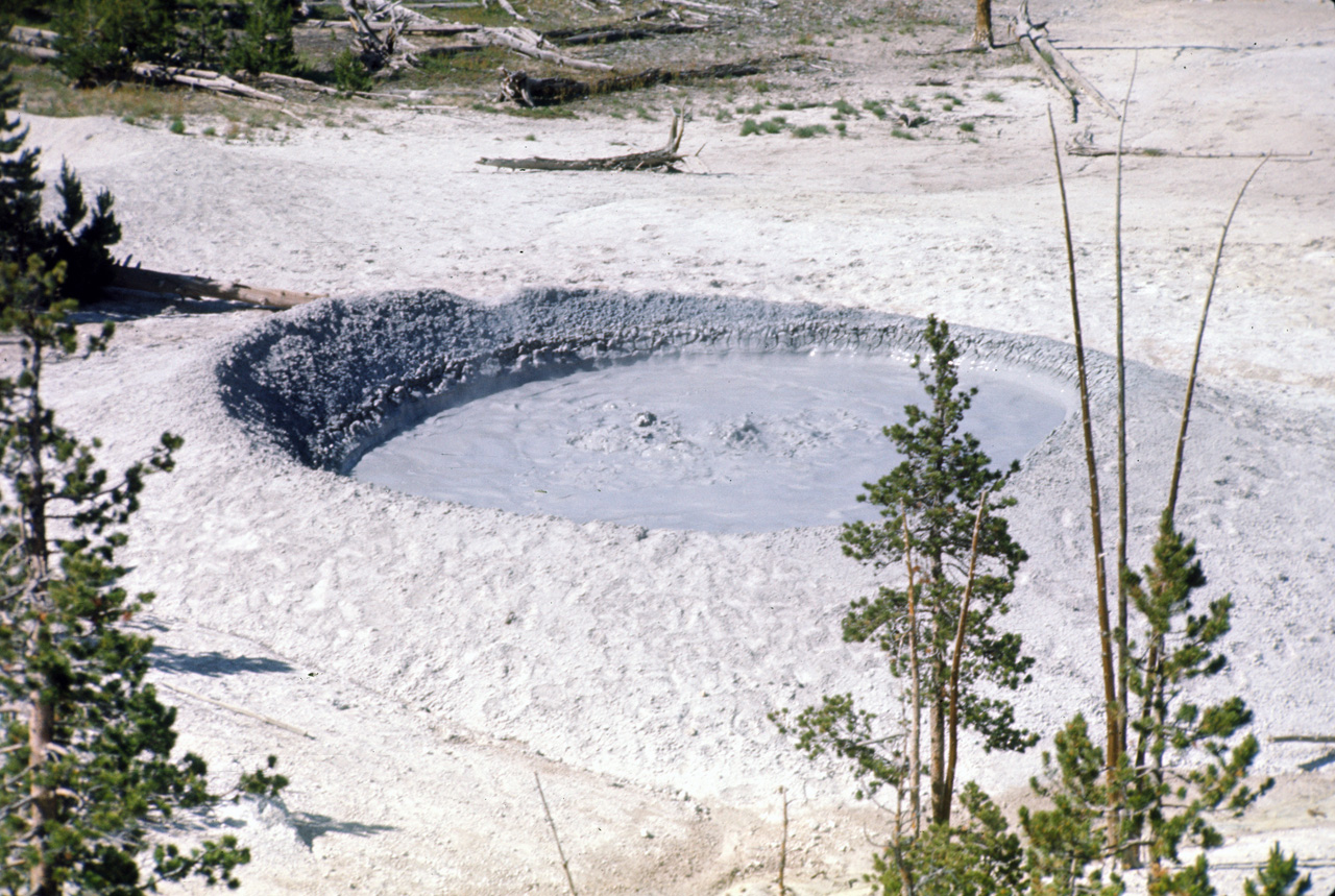 74-06-09, 099, Yellowstone Nat Park, Wyoming