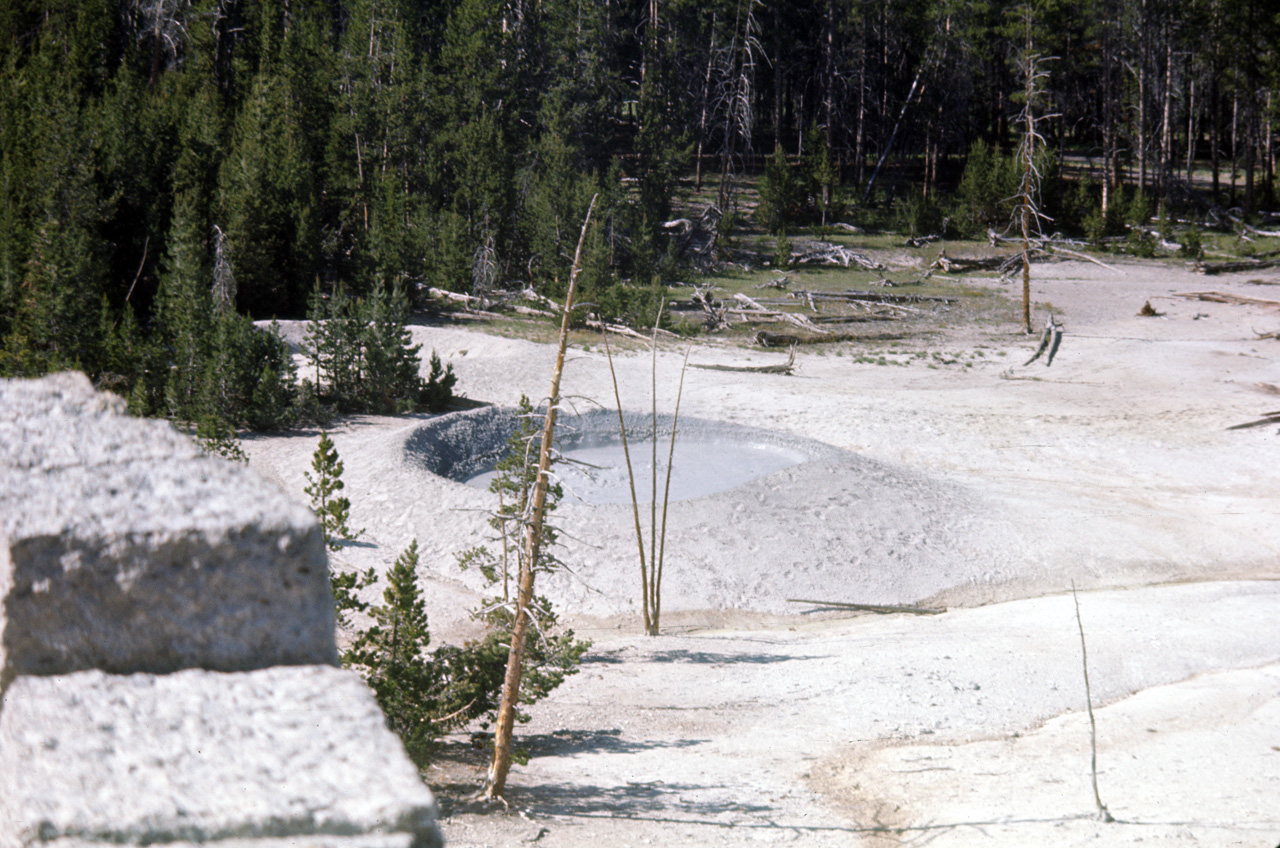 74-06-09, 100, Yellowstone Nat Park, Wyoming