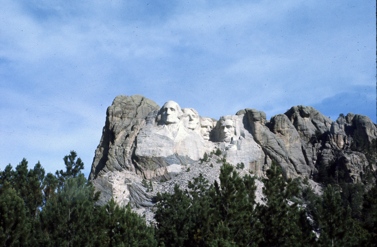 74-06-10, 11, Mount Rushmore Nat Memoral, South Dakota