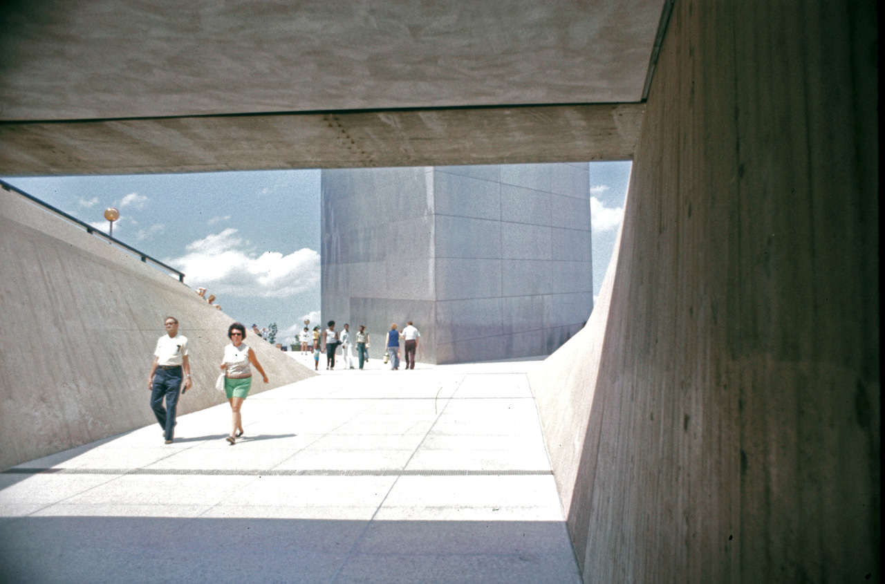 75-07-04, 010, Jefferson Nat Expansion Mem, Arch, Missouri