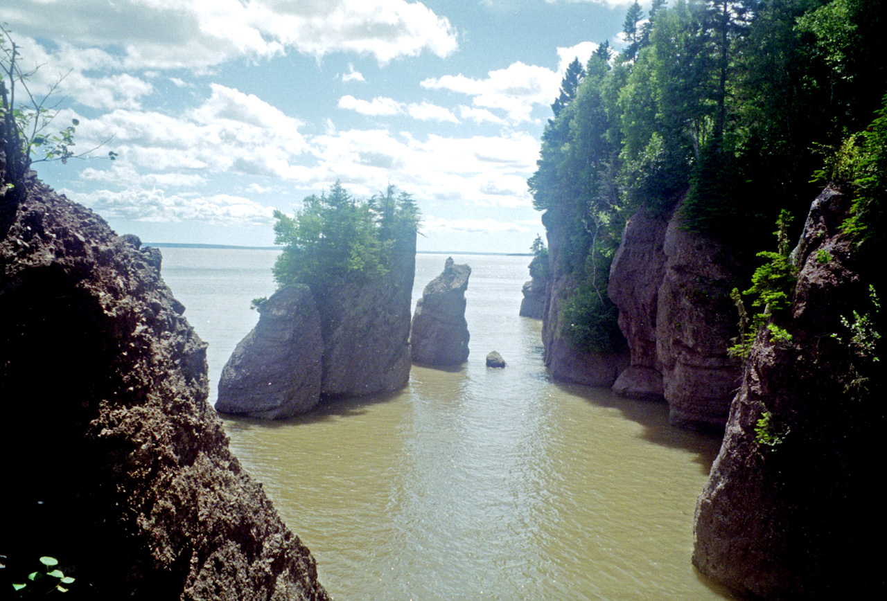 96-08-30, 22, Fundy Bay, New Brunswick, CA