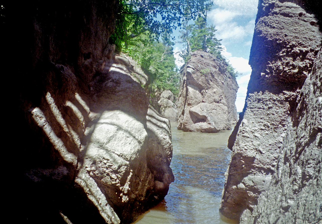 96-08-30, 23, Fundy Bay, New Brunswick, CA