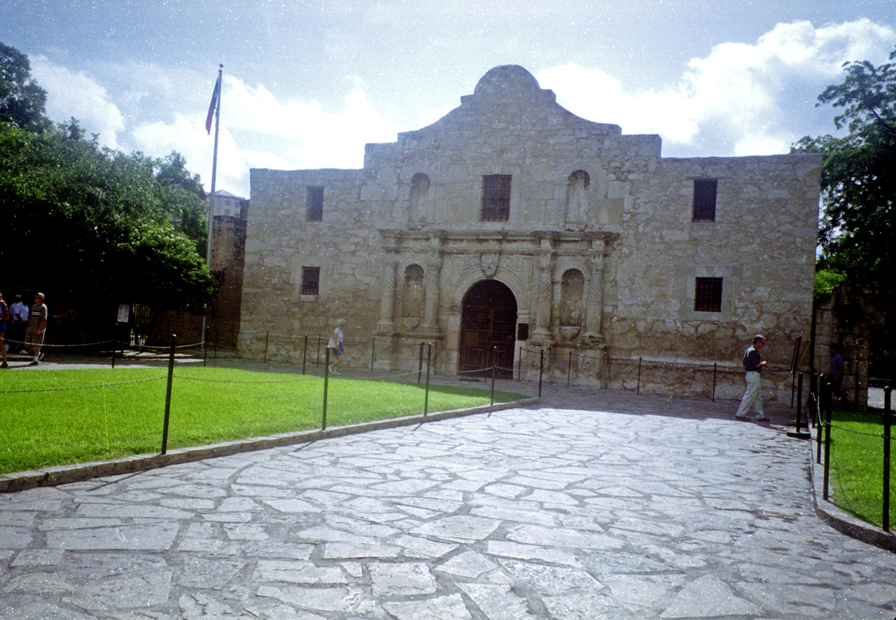 97-06-26, 12, The Alamo, San Antonio, TX