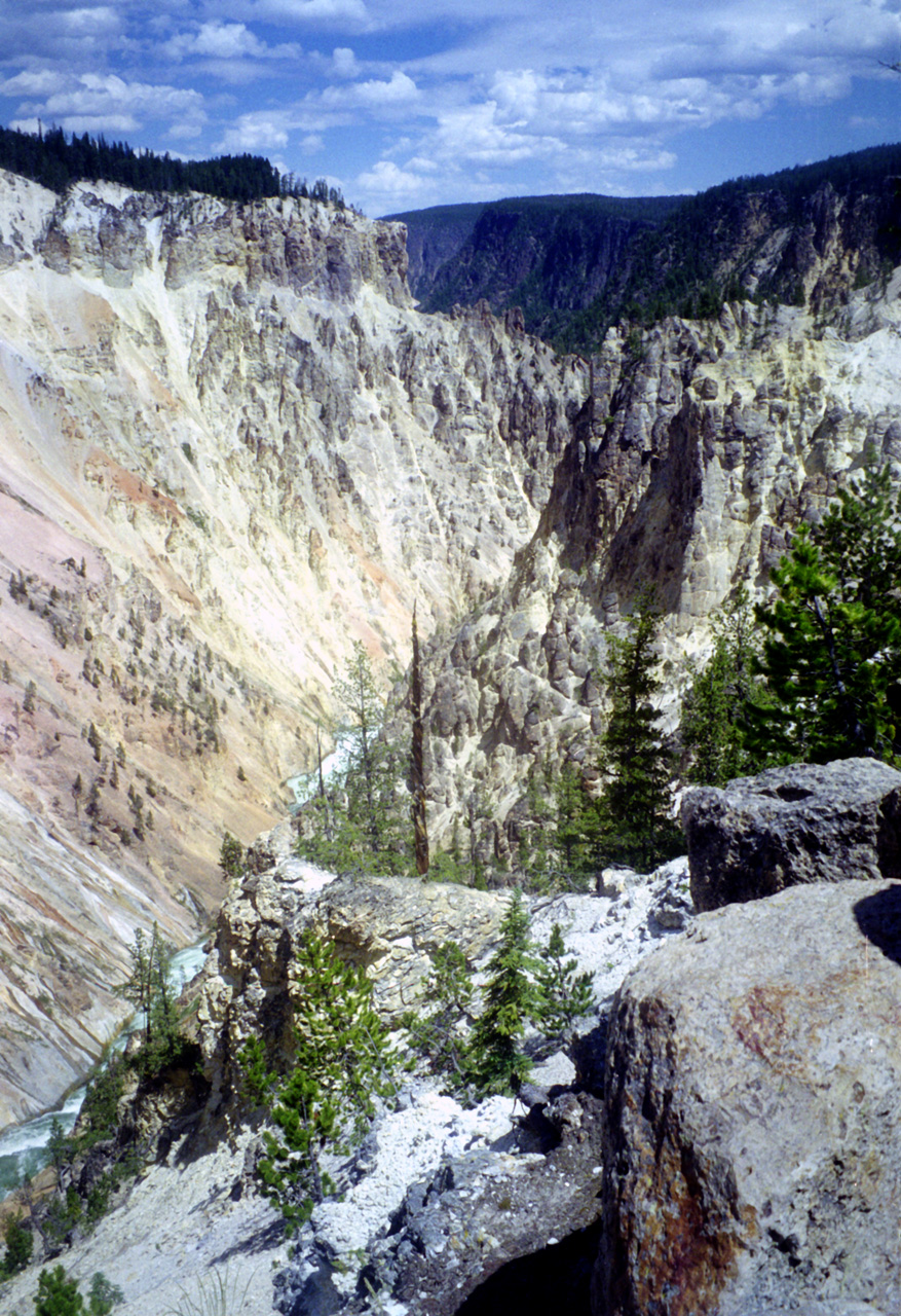 98-07-13, 35, Yellowstone Nat Park, Wyoming