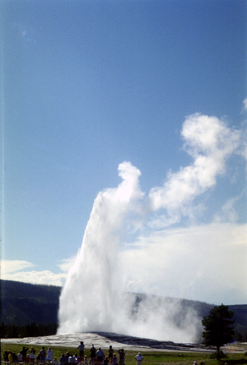 98-07-13, 46, Yellowstone Nat Park, Wyoming