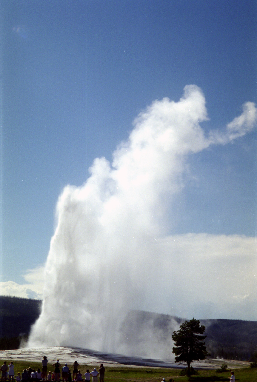 98-07-13, 48, Yellowstone Nat Park, Wyoming