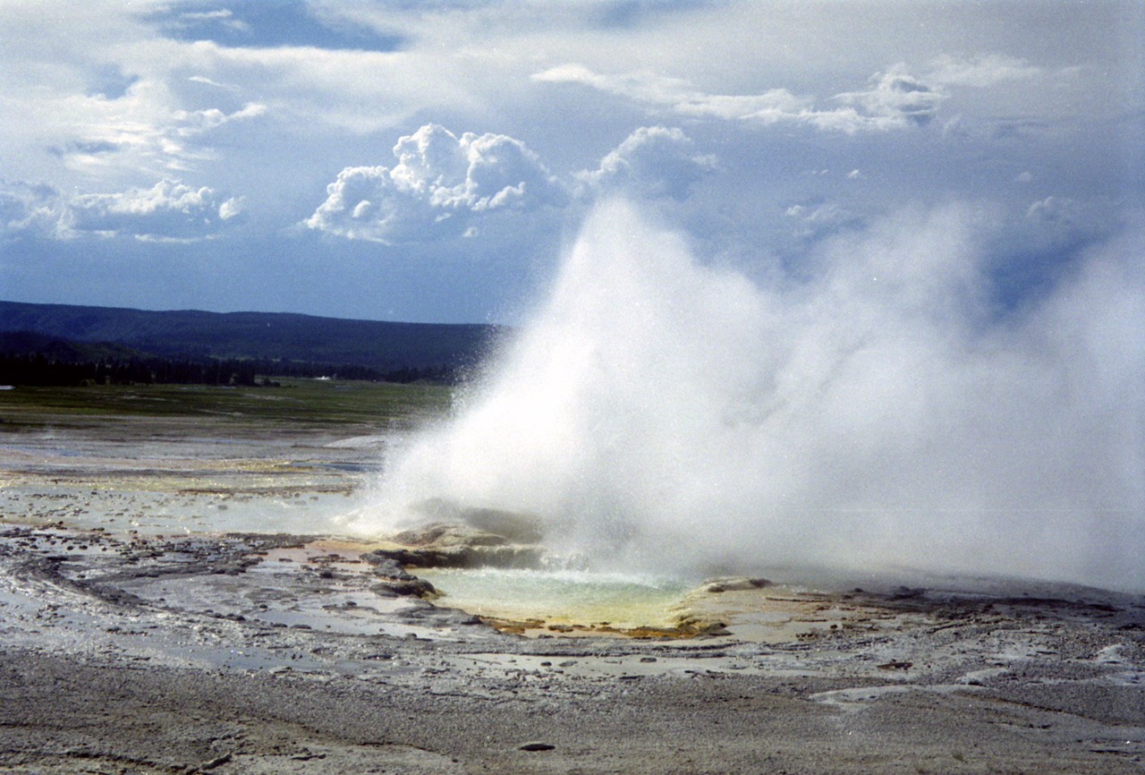 98-07-13, 53, Yellowstone Nat Park, Wyoming