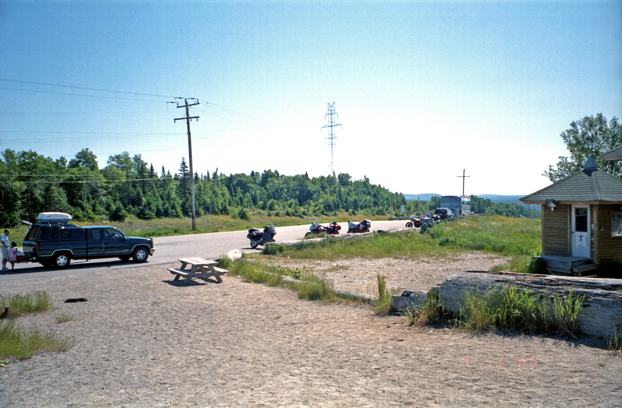 00-07-11, 32, Road Side, Lake Superior, CA