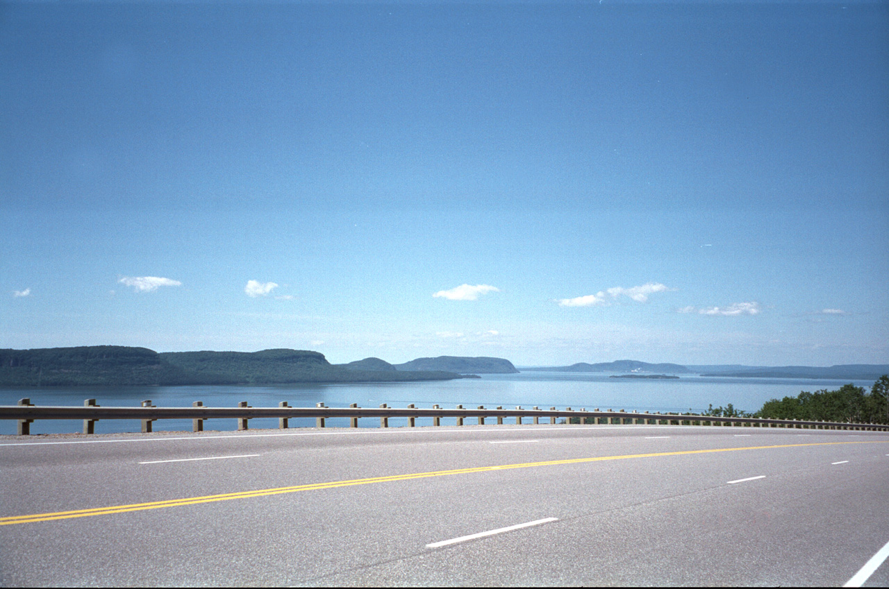 00-07-11, 36, Road Side, Lake Superior, CA