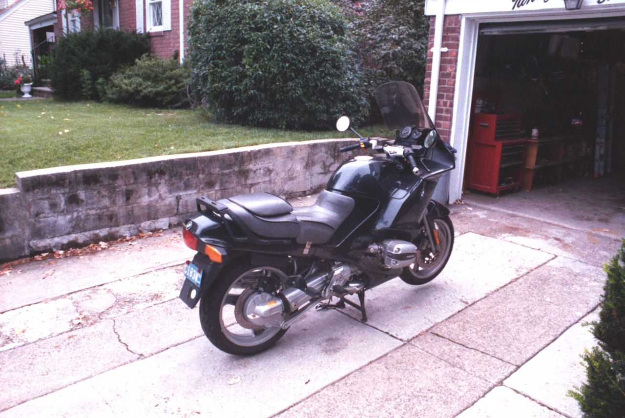 00-09-24a, 03, 1994 R1100-RSL BMW with Corbin Seat